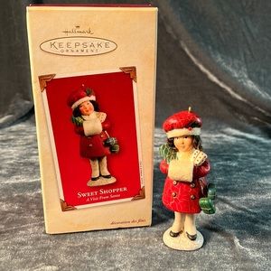 Sweet shopper Hallmark Keepsake Ornament ⭐️